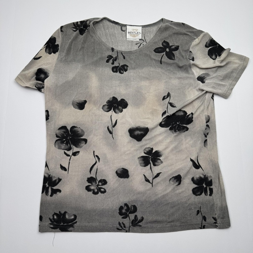 TR Bentley Shirt Womens Large Black Floral Print Short Sleeve Stretch Made USA